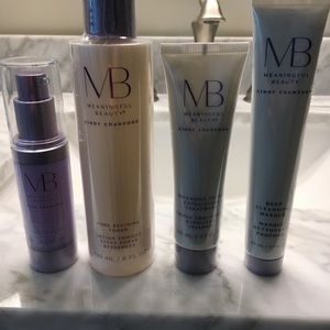 Meaningful Beauty by Cindy Crawford Set